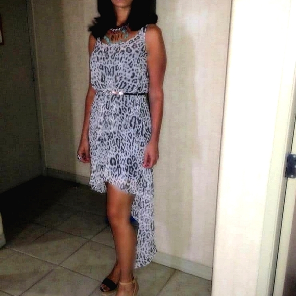 All season Guess Dress - Picture 5 of 7